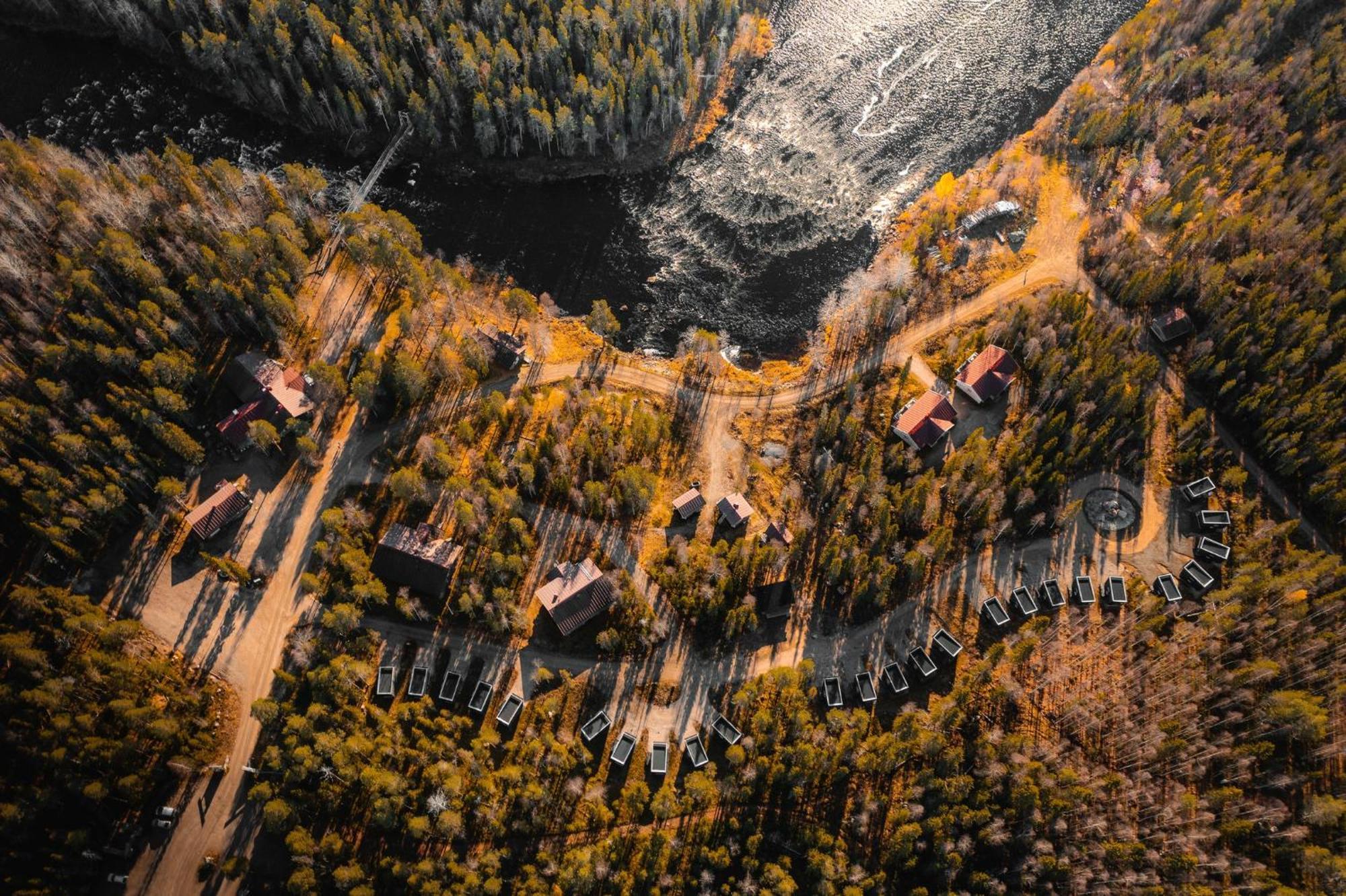 Vaattunki Wilderness Resort Rovaniemi Exterior photo